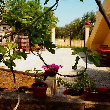 Alloggio per agriturismo Tenuta La Siesta *