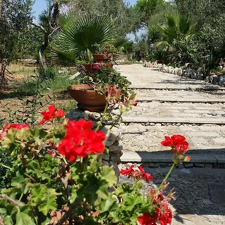 Tenuta La Siesta Фермерский дом *