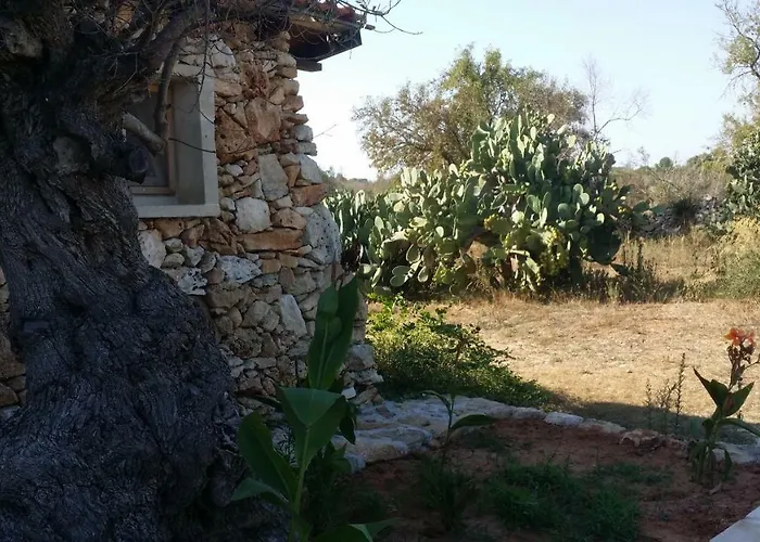 مزرعة للإقامة Tenuta La Siesta *